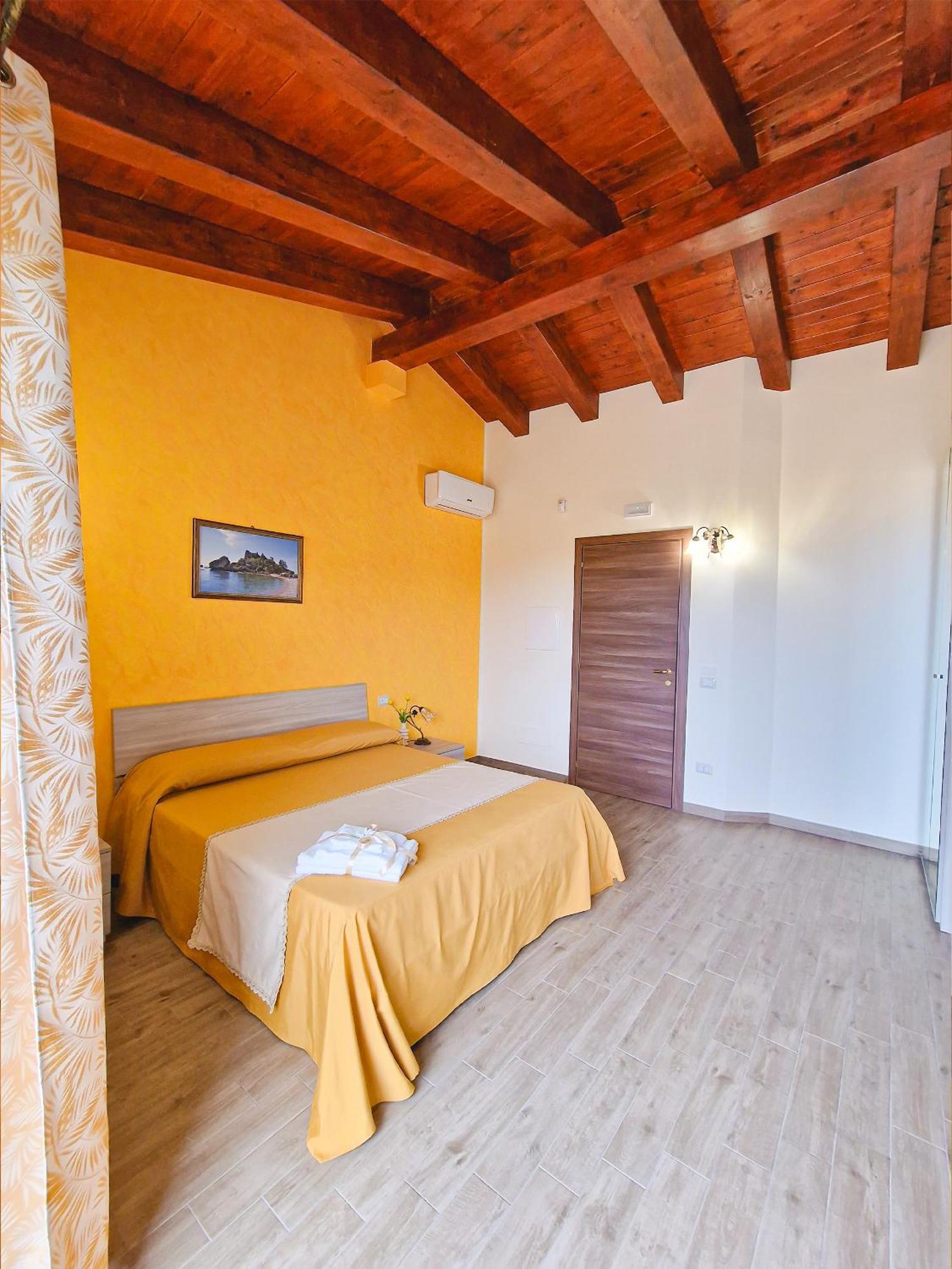 Agriturismo Bella Vista - Da Carmelo Santa Teresa Di Riva Habitación foto